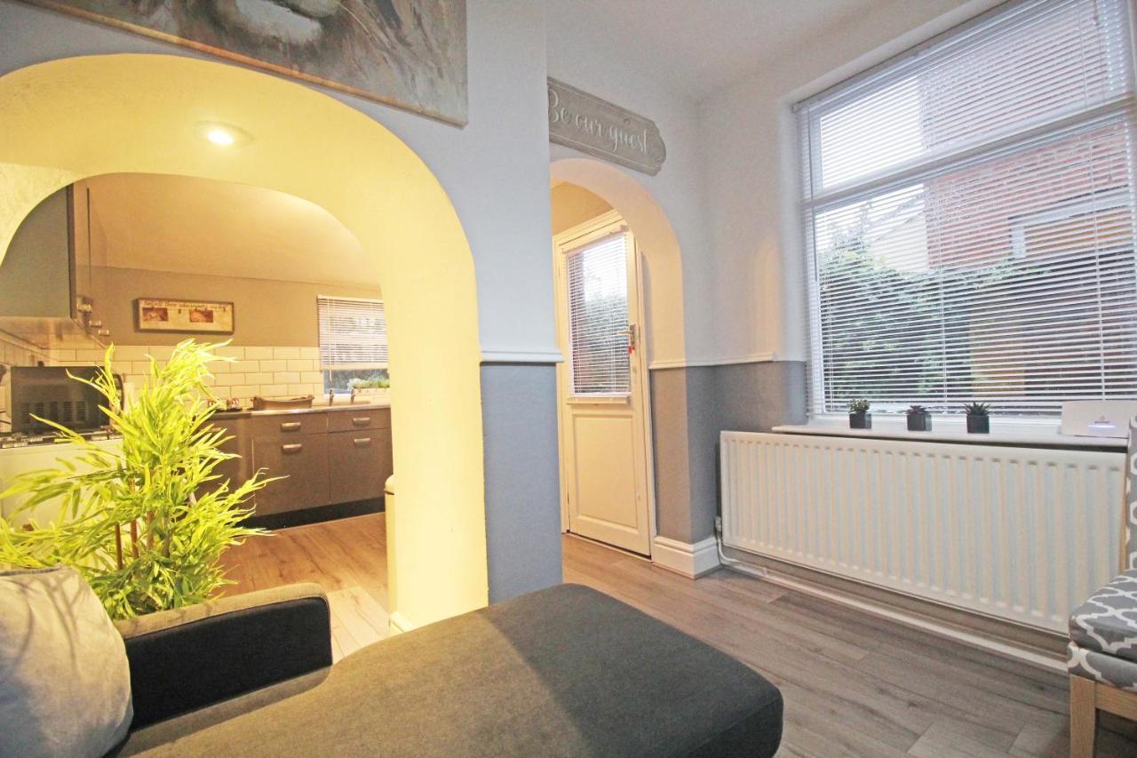 Panton Road - Modern Classic Terrace Chester Exterior photo